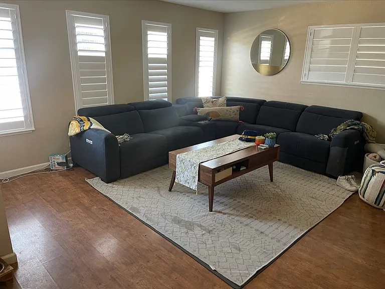 Hickory Ave — Photo 3