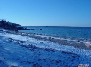 22455 Soundview Ave, Southold, NY 11971