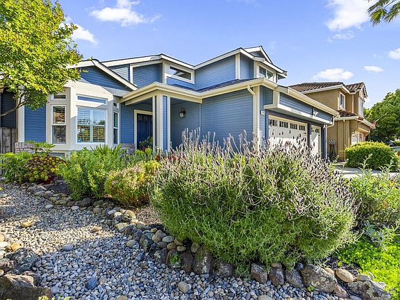 3rd image of 2705 Mira Bella Cir