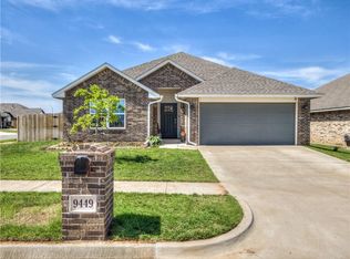 9449 NW 87th St, Yukon, OK 73099