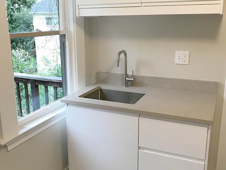 1350 Scenic Ave #1 — Photo 6