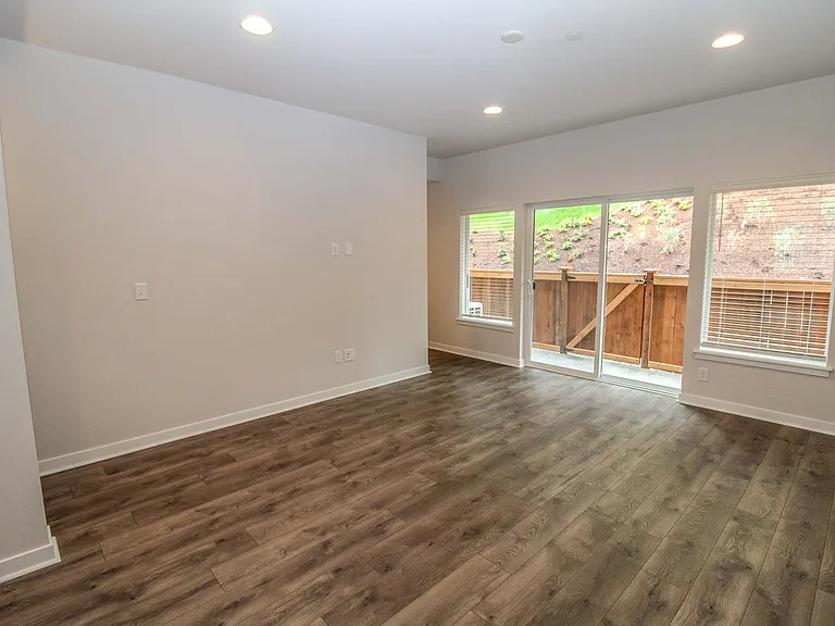 10942 NE 189th Pl #G — Photo 17