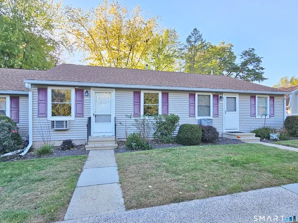 109 Brentwood Drive #109, Wallingford, CT 06492