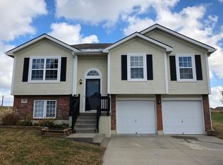 703 Fall Creek Cir, Belton, MO 64012