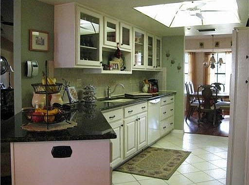 3rd image of 4972 Mineola Pl