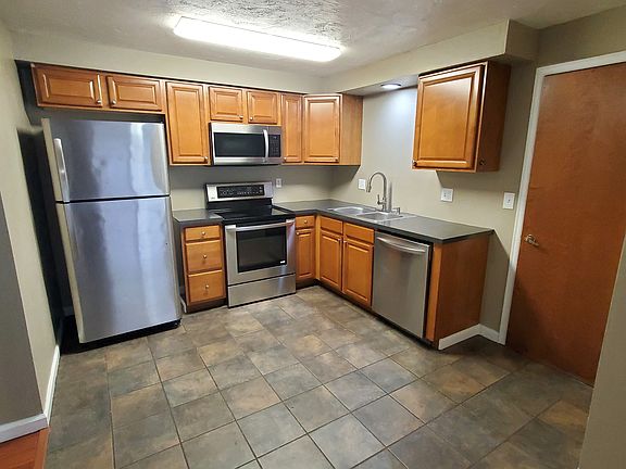 3rd image of 1432 Kimtah Ct NE Unit A
