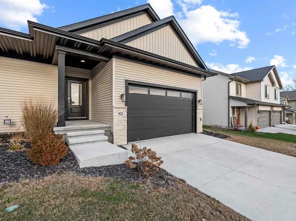 922 Oakland Trl, Solon, IA 52333