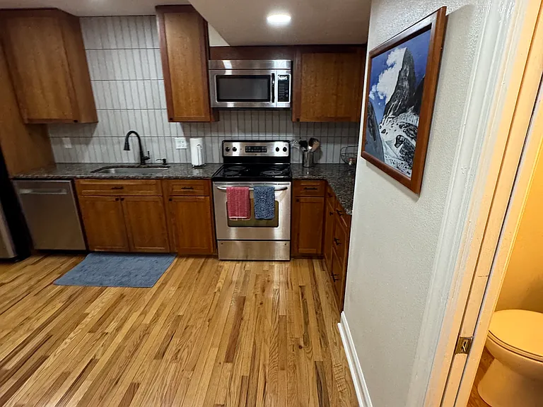 606 S Glen Ave #9 — Photo 18
