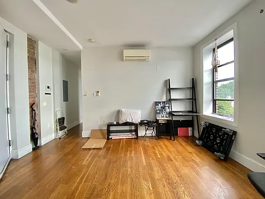Rented by Simply Brooklyn Realty Inc | media 4