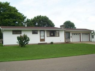 73 Beechrock Dr, Zanesville, OH 43701