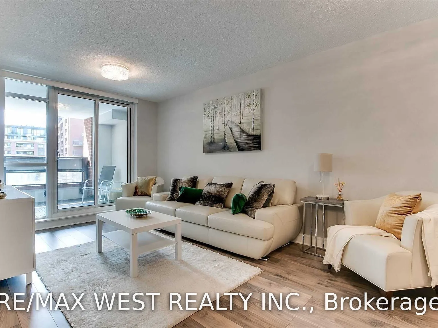 2 bed, $2,400 — Photo 3