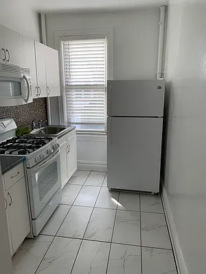 Rented by Think Properties | media 7