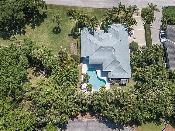 4th image of 1620 W Sandpointe Pl