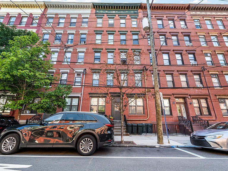 809 Park Ave #4R8 — Photo 14