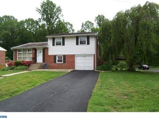 341 Candlewood Rd, Broomall, PA 19008