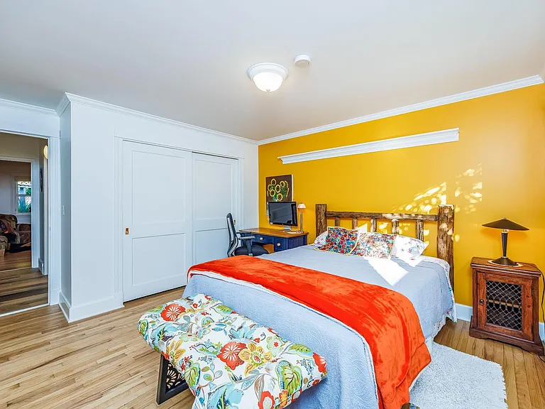 10648 NE 47th Pl — Photo 22