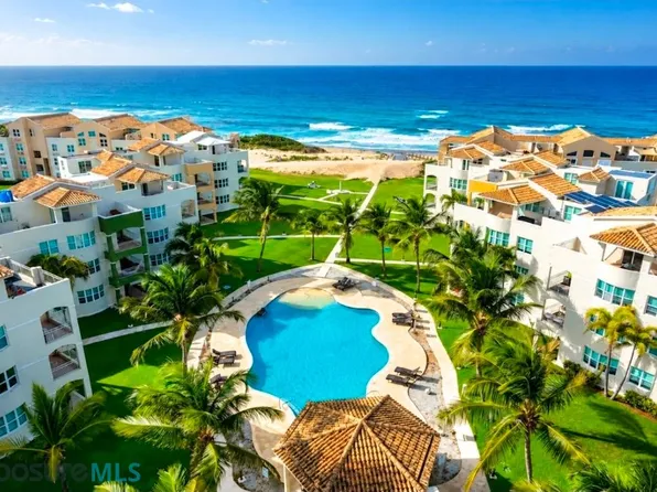 106 Haudimar Bch, Isabela, PR 00662