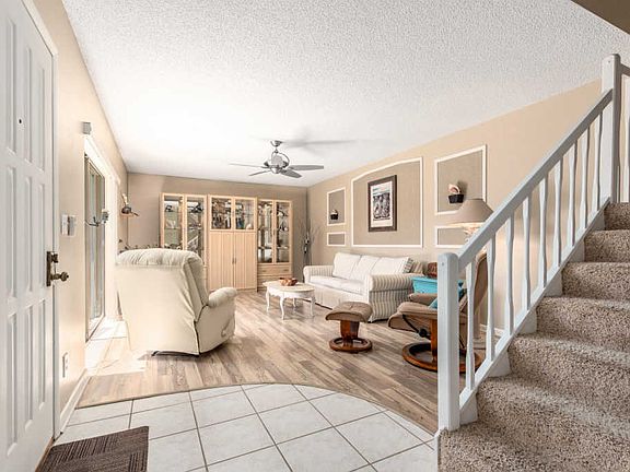 5th image of 5668 SE Riverboat Dr