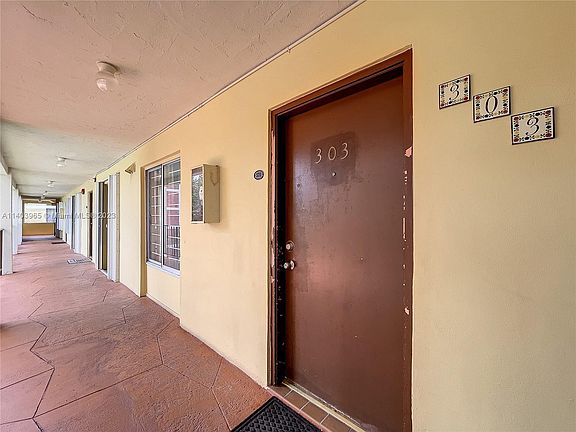 2nd image of 9240 Fontainebleau Blvd APT 303