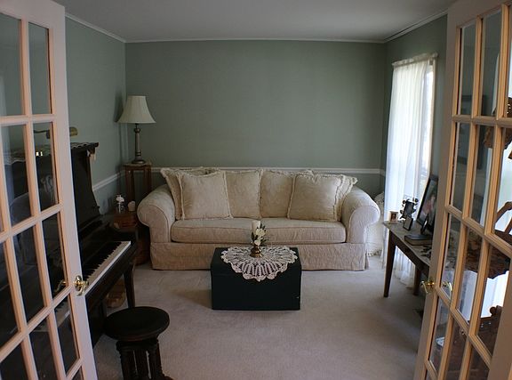 5th image of 145 Heritage Dr