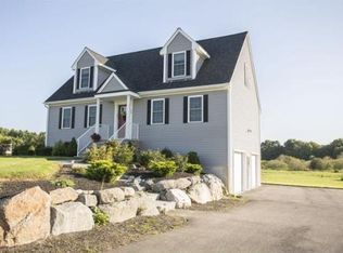 48 Blue Grass Cir, Taunton, MA 02780