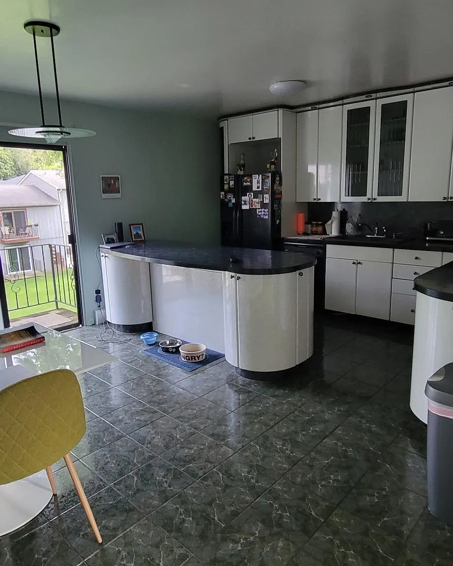 2 bed, 1.5 bath, 961 sqft, $3,100 — Photo 2