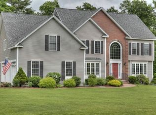 19 Duston Rd, Windham, NH 03087