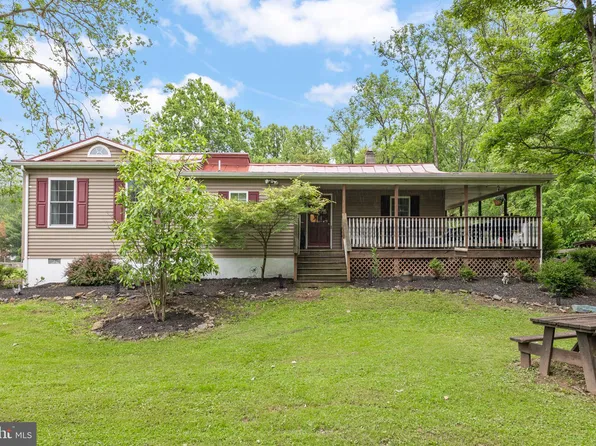 171 Sinking Spring Ln, Gore, VA 22637