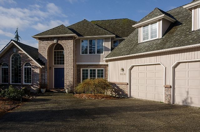1st image of 15206 NE 144th Pl