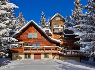 1255 Highland Dr, Homer, AK 99603