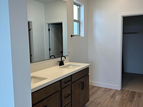 5th image of 43386 N Wollemi Street