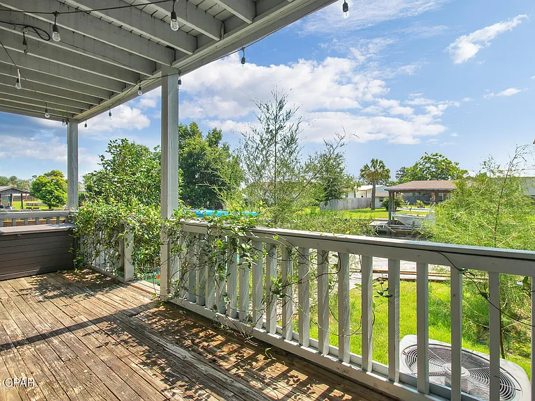 1365 Capri Dr — Photo 48