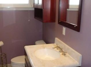 9402 Gillman St, Livonia, MI 48150