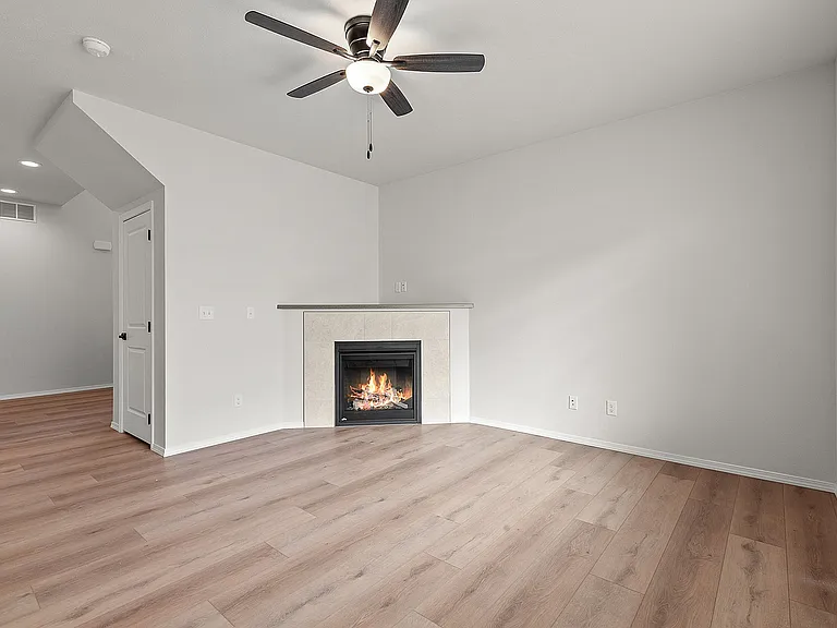 4315KayleeLn-4