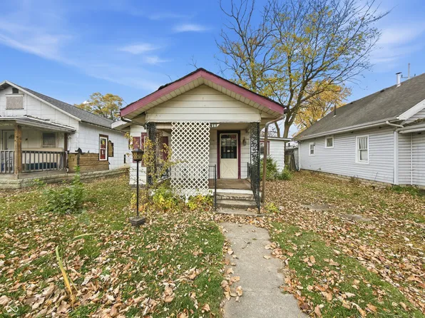 706 W 11th St, Muncie, IN 47302