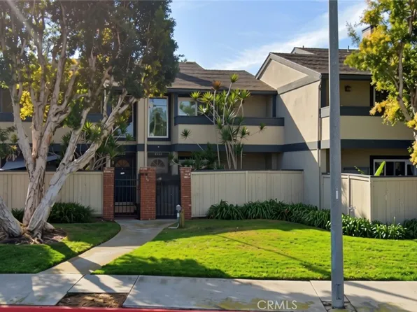 4526 Heil Ave, Huntington Beach, CA 92649