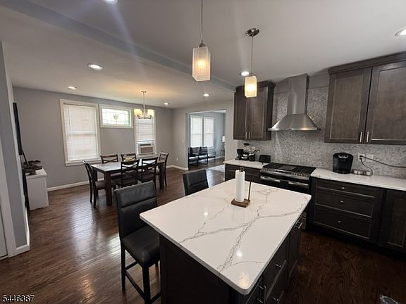 2nd image of 208 Laurel Ave