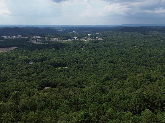 2nd image of 152 Kings Crest Ln #0