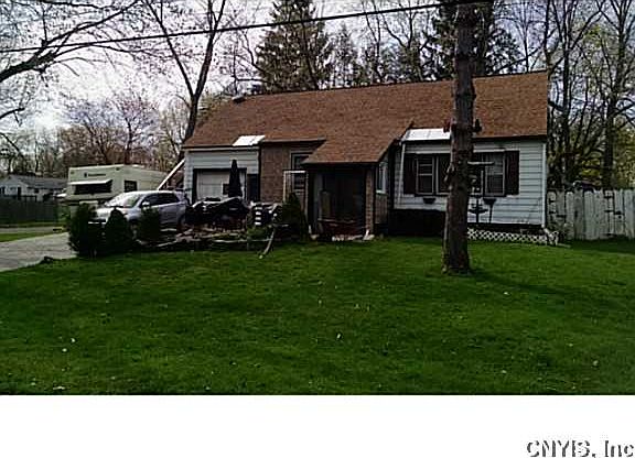 2nd image of 226 Lynnhaven Dr