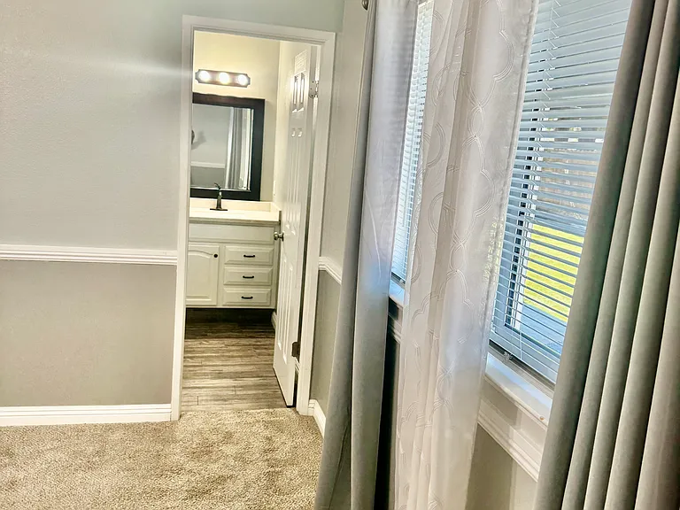 1607 Ashlan Ave — Photo 8