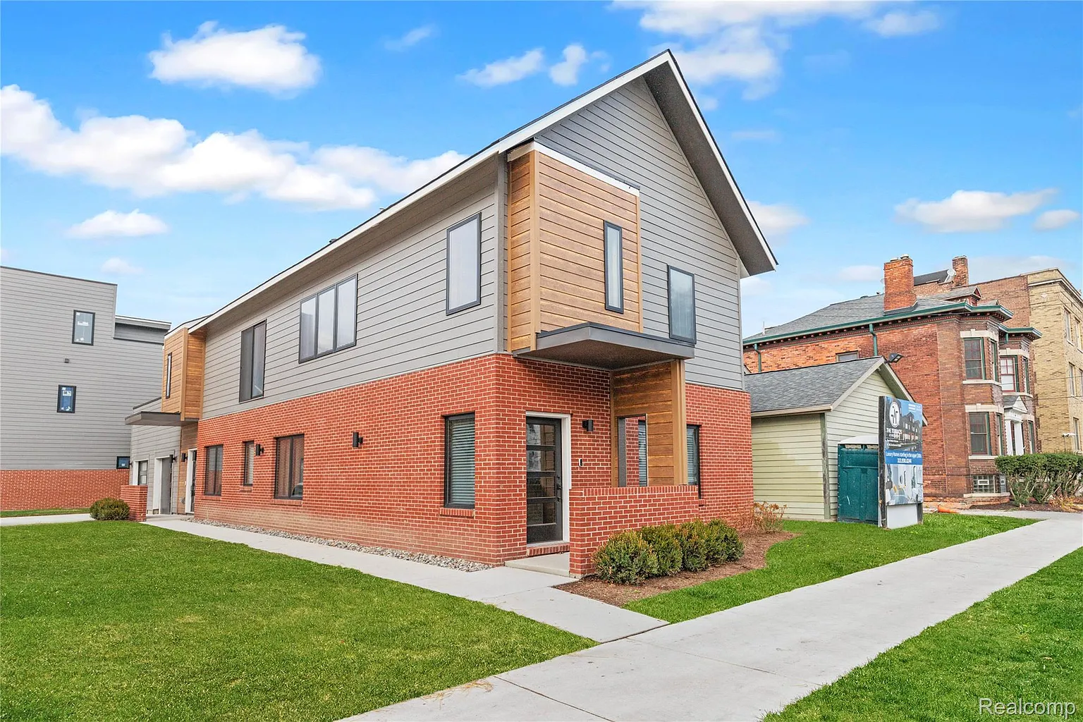 1636 Merrick St #8 photo 1