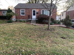1390 Saint Francois St, Florissant, MO 63033