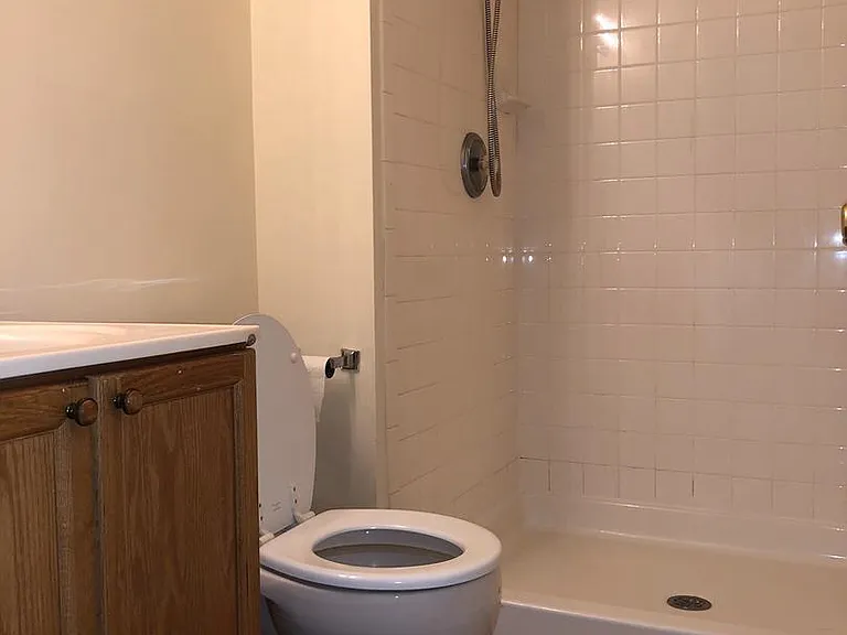 115 Eldon Dr — Photo 8