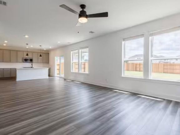 2nd image of 190 Prodigal Way