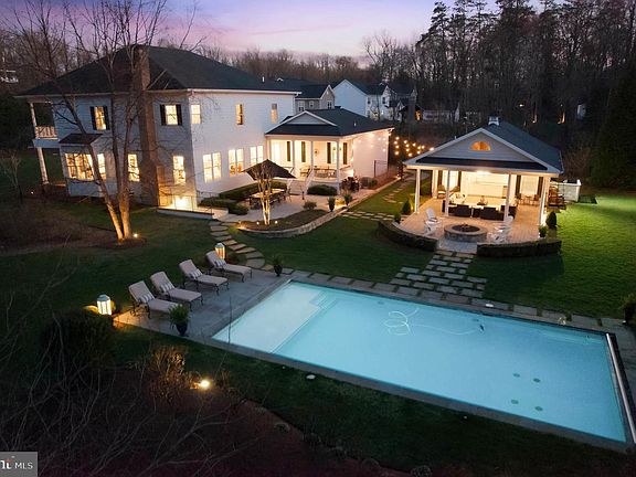 2nd image of 1292 Spa Rd