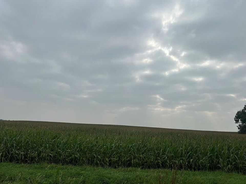 1st image of 465th St