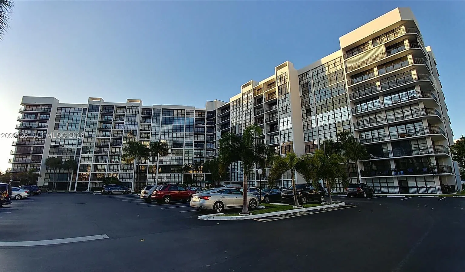 Oceanview Park Condo — Photo 1