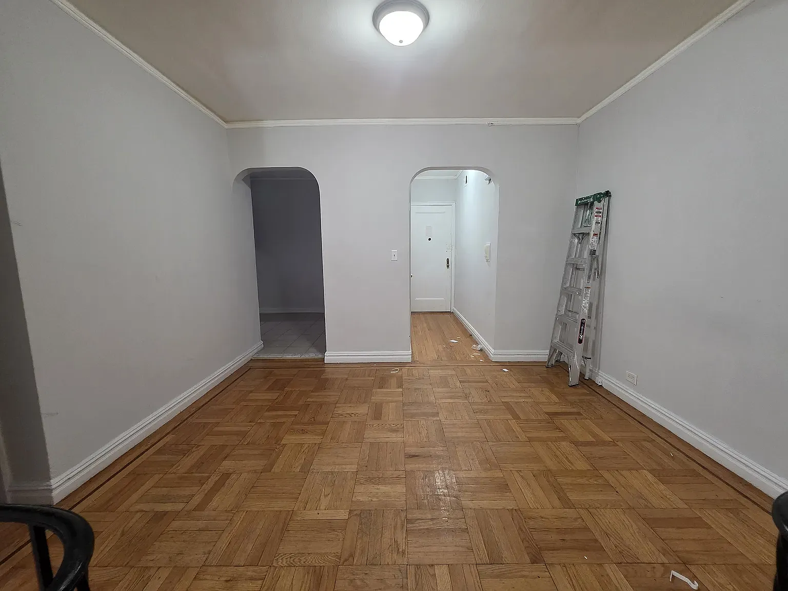 182 Bennett Avenue — Photo 2