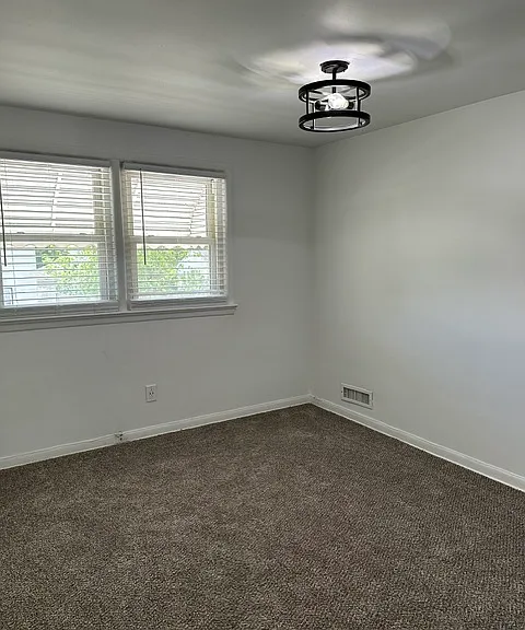 929 Warren St #2 — Photo 26