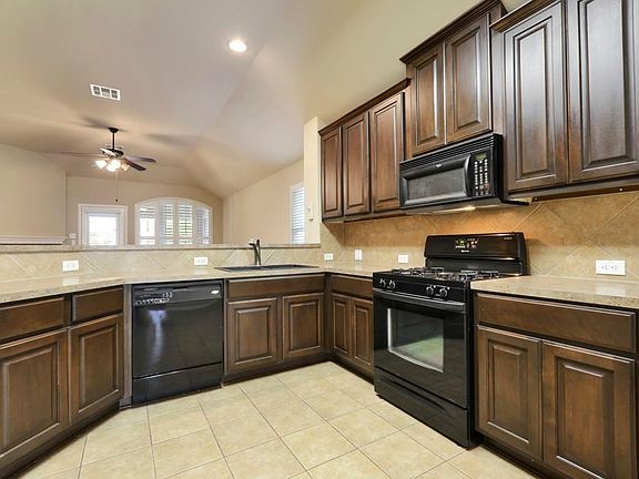 5th image of 8300 Menlo Park Pl